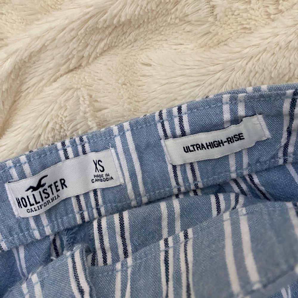 Hollister Ultra High Rise Mini Skirt blue/white vertical stripes Sz XS - Picture 5 of 6